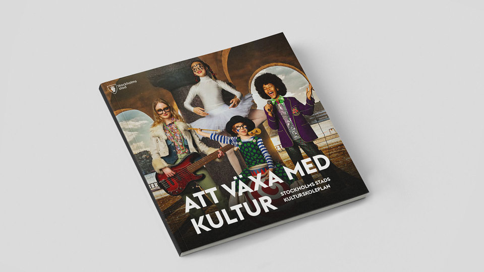 Dokumentets omslag med bilder av barn som ägnar sig åt flera former av kulturutövning